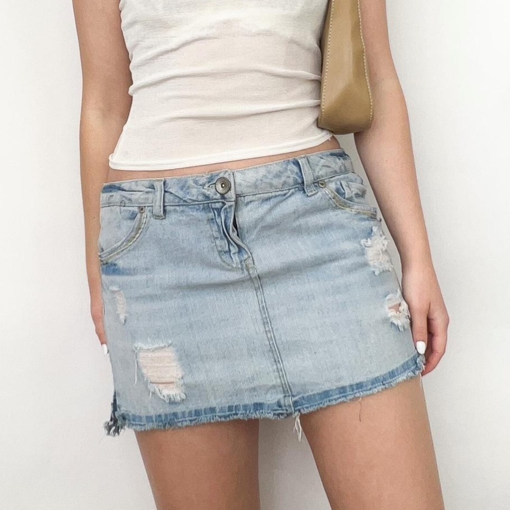 Vintage Mudd Y2K 2000's Low Rise Denim Mini Skirt Fray Hem Destroyed distressed